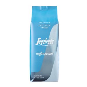 Blau-graue Kaffeepackung mit Segafredo Senza koffeinfreien Kaffeebohnen